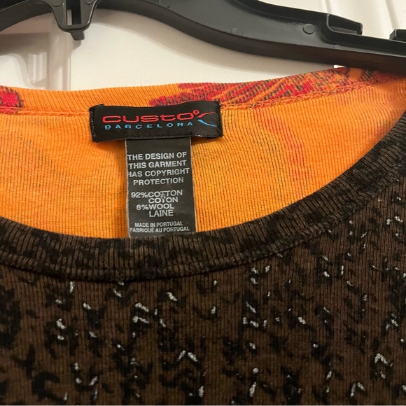 Most desirable designer top unisex, beautiful design, multi functional. - Picture 3 of 6